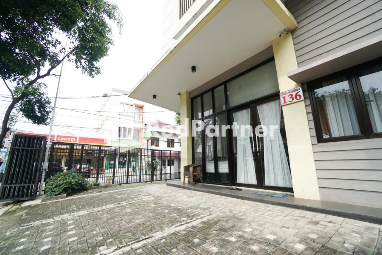 Toba Mansion Syariah Near Benhil Redpartner 호텔 자카르타 외부 사진