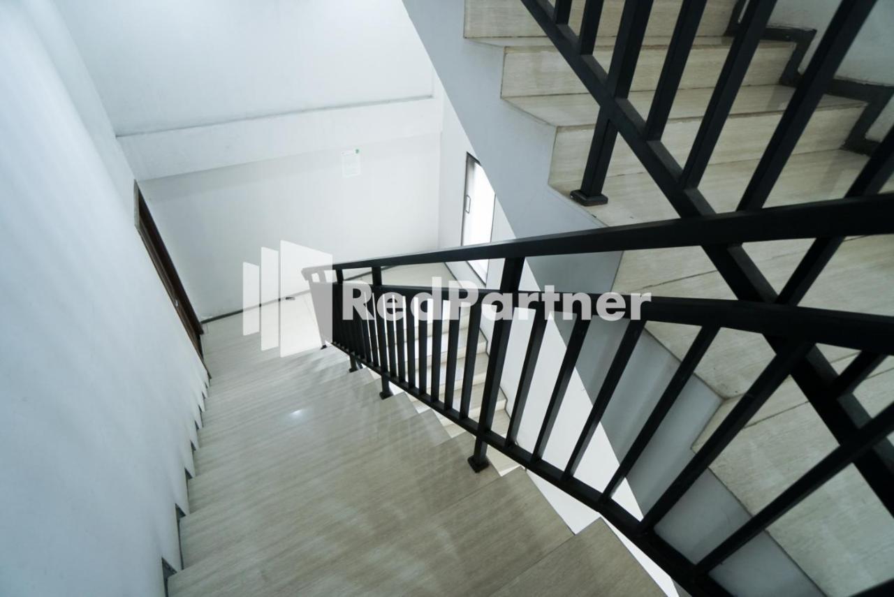 Toba Mansion Syariah Near Benhil Redpartner 호텔 자카르타 외부 사진