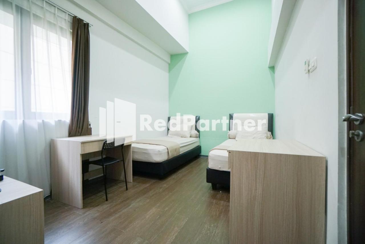 Toba Mansion Syariah Near Benhil Redpartner 호텔 자카르타 외부 사진